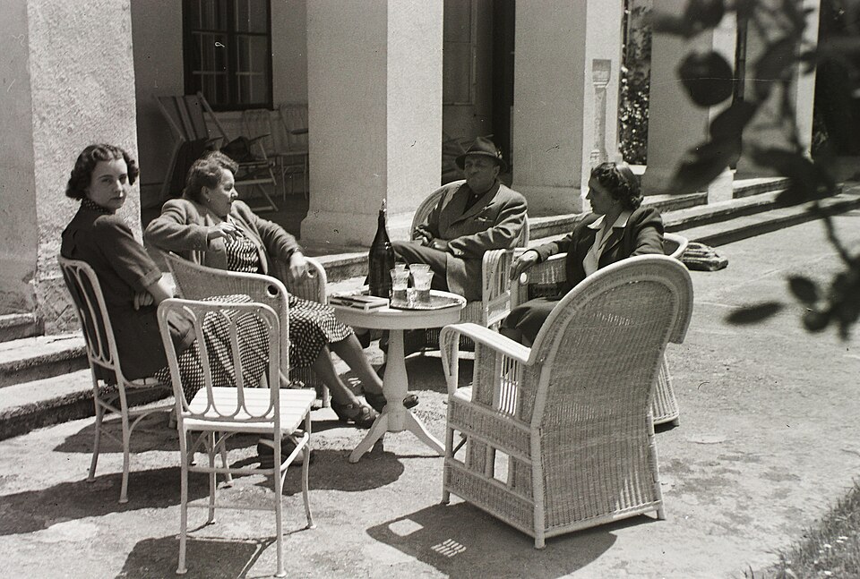 File:Rattan furniture, drinking, porch, deck chair Fortepan 86095.jpg