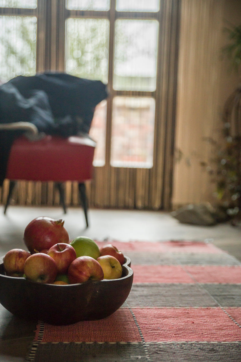 apples bowl